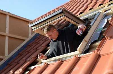 Pose de fenêtres de toit Velux à Segrois